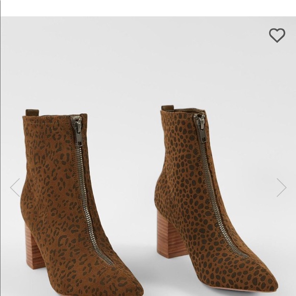 Matisse Coconuts  Clarissa leopard zipper booties - Picture 2 of 6